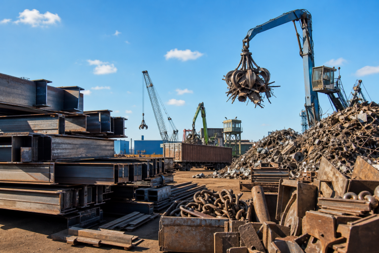 Stahlrecycling und Schrottpreise: Was CNC-Dreh- und Frästeile-Fertiger jetzt wissen müssen